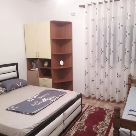 Bed & Breakfast Bujtina Bego *