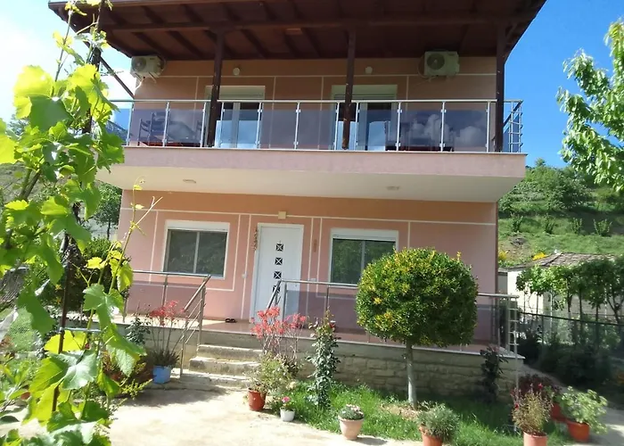 住宿加早餐酒店 Bujtina Bego Zhaban